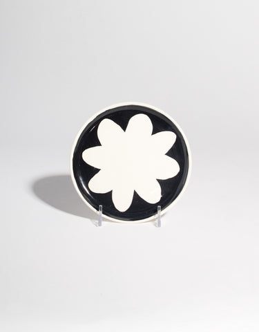 DT Coup Plate - Chrysanthemum Design